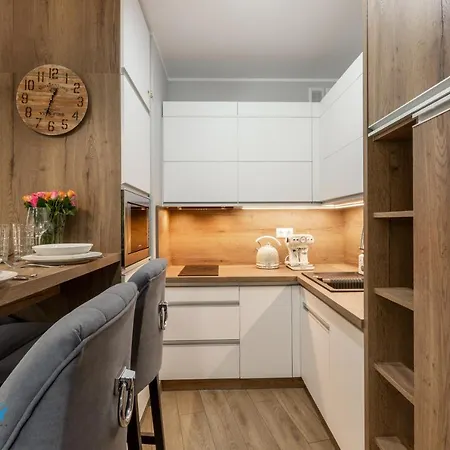 Bluesky - Nad Lomnica 2b - Blisko Dworca Pkp, Centrum Karpacza I Sklepow, W Zielonej Okolicy 카르파츠