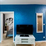 Apartamenty BlueSky - Nad Łomnicą 2B - blisko dworca PKP, centrum Karpacza i sklepów, w zielonej okolicy * Karpacz