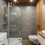 Apartamento Apartamenty BlueSky - Nad Łomnicą 2B - blisko dworca PKP, centrum Karpacza i sklepów, w zielonej okolicy *