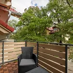 Apartamenty BlueSky - Nad Łomnicą 2B - blisko dworca PKP, centrum Karpacza i sklepów, w zielonej okolicy * Karpacz