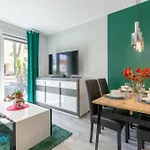 Apartamento Apartamenty BlueSky - Nad Łomnicą 2B - blisko dworca PKP, centrum Karpacza i sklepów, w zielonej okolicy Karpacz