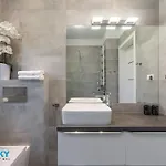 Apartamenty BlueSky - Nad Łomnicą 2B - blisko dworca PKP, centrum Karpacza i sklepów, w zielonej okolicy Apartamento *