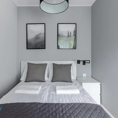 Bluesky - Nad Lomnica 2b - Blisko Dworca Pkp, Centrum Karpacza I Sklepow, W Zielonej Okolicy كارباش