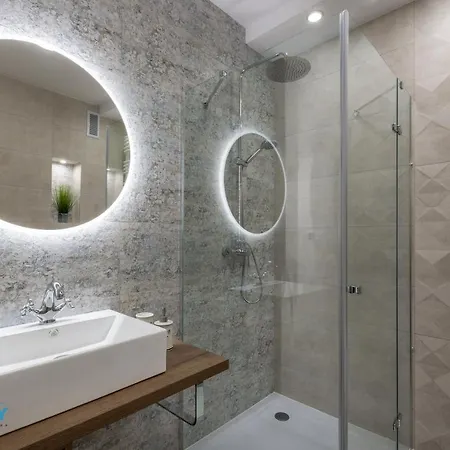 شقة Bluesky - Nad Lomnica 2b - Blisko Dworca Pkp, Centrum Karpacza I Sklepow, W Zielonej Okolicy *