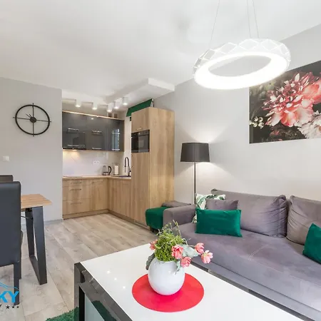 Apartamenty BlueSky - Nad Łomnicą 2B - blisko dworca PKP, centrum Karpacza i sklepów, w zielonej okolicy * Karpacz