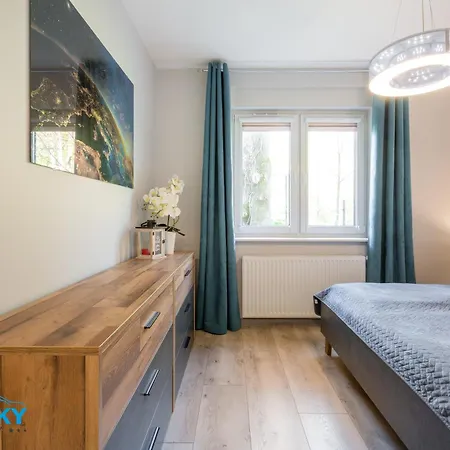 Apartamenty BlueSky - Nad Łomnicą 2B - blisko dworca PKP, centrum Karpacza i sklepów, w zielonej okolicy Apartamento