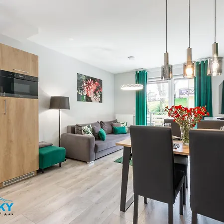 Apartamento Apartamenty BlueSky - Nad Łomnicą 2B - blisko dworca PKP, centrum Karpacza i sklepów, w zielonej okolicy *